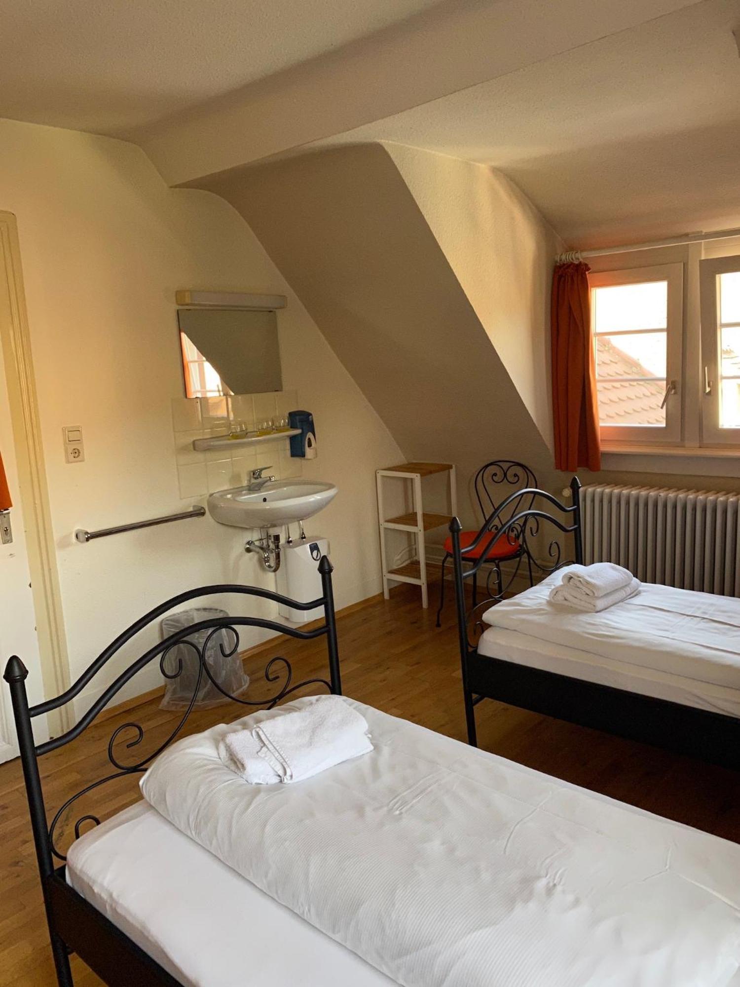 Hotel Gasthaus Schuetzen Freiburg im Breisgau Bilik gambar