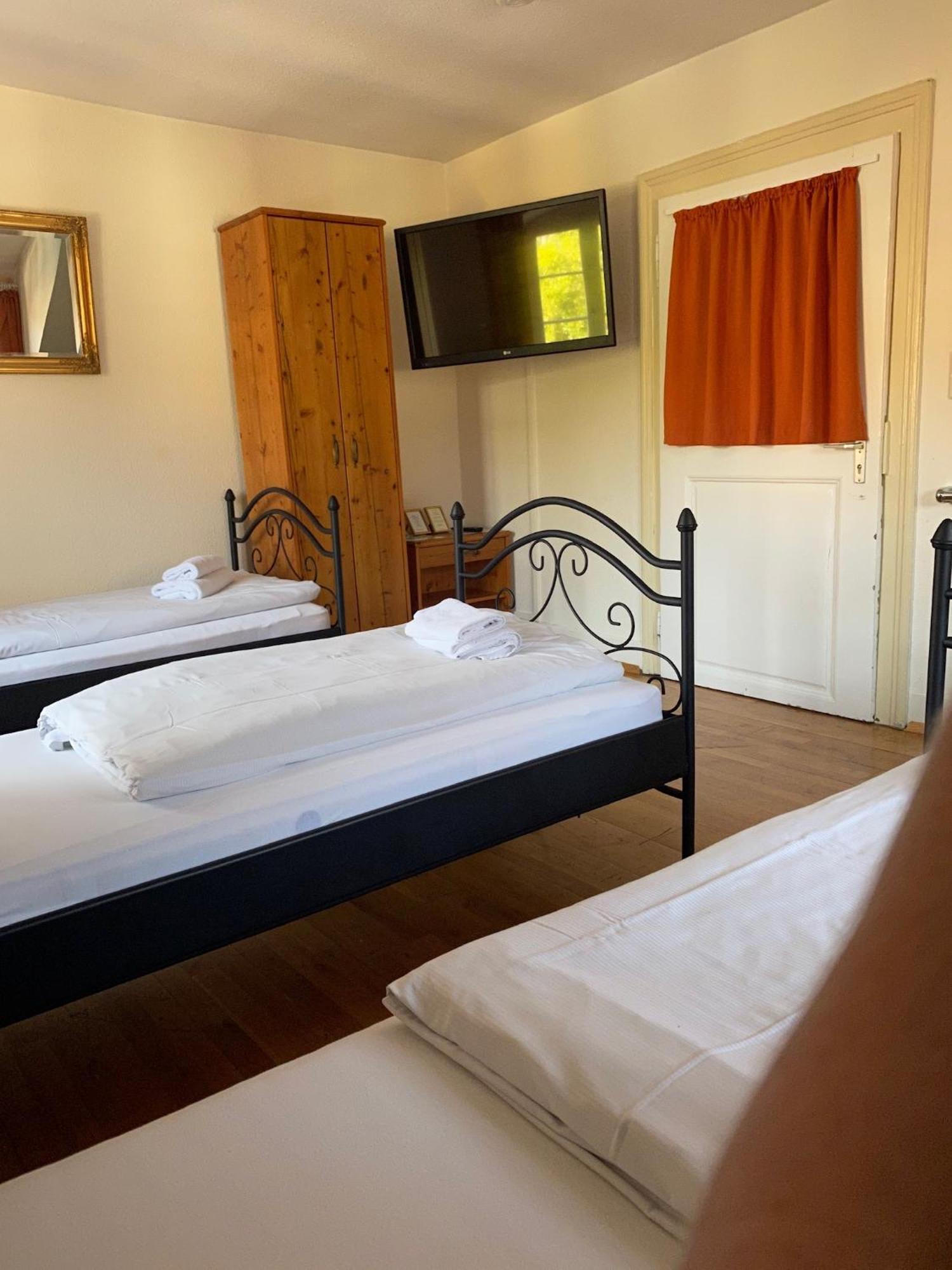 Hotel Gasthaus Schuetzen Freiburg im Breisgau Bilik gambar