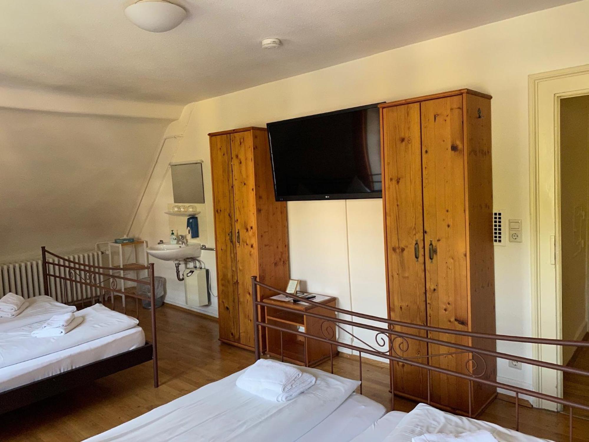 Hotel Gasthaus Schuetzen Freiburg im Breisgau Bilik gambar